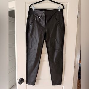 W by Worth black leather front panel ponte pants size 8. EUC